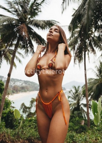 Юля, Г. Богородицк